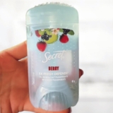 Desodorante Antitranspirante Secret Gel Frutas Vermelhas 45 g