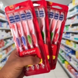Escova de Dente Colgate Classic Clean Macia 4 unidades Cores Sortidas