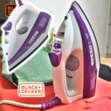 Ferro de Passar Roupa a Vapor e a Seco – Black + Decker FX1000 Branco e Roxo