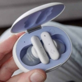 Fone de Ouvido Gamer True Wireless Logitech G FITS USB/Bluetooth, Quatro Microfones, Ajuste LIGHTFORM, PC/Mac, PS, Switch, Branco-985-001204