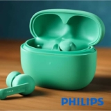 Fone de ouvido sem fio TWS bluetooth com microfone, formato em haste, IPX4 e energia para 18 horas totais na cor verde TAT2206GR/00