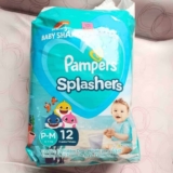 Fraldas Descartáveis Para Água Pampers Splashers Baby Shark P-M 12 fraldas