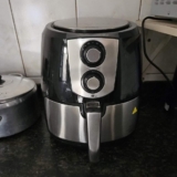 Fritadeira Philco Air Fryer Preto Inox 7.2L PFR06 220V