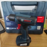 Furadeira parafusadeira sem fio de 6mm Bosch GSR 1000 SMART 12V Com Maleta 110V/220V 700rpm Azul