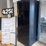 Geladeira inverter frost free Panasonic NR-BB53GV3 black glass com freezer 425L