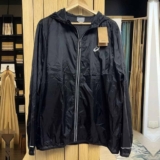 Jaqueta Corta-Vento Masculina ASICS com Capuz Ultraleve Compacta