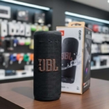 JBL, Caixa de Som, Grip, Bluetooth, Portátil, À Prova D’água e Poeira, Bateria de até 46h, Auracast, Som JBL Pro, AI Sound Boost, 16W RMS – Preta