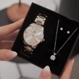 Kit Relógio Colar E Brincos Ponto De Luz Prateado Feminino Luxo Silver Saint Germain Presente Original Joias Elegante Clássico 38mm