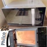 Micro-ondas PMO28S 25L Espelhado Limpa Fácil Potência de 1100W Cor Prata Philco 127V