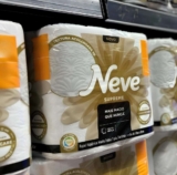 Neve Papel Higiênico Supreme Folha Tripla, 20m, Leve 16 Pague 15 Rolos