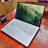 Notebook Asus Vivobook 15 Intel Core i3 4GB 256GB – SSD 15,6” Full HD Windows 11 X1500EA-EJ3665W