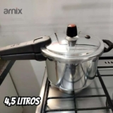 Panela De Pressão Fechamento Externo Polida 4,5 Litros Cor Prateado