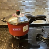 PANELA DE PRESSÃO FECHAMENTO EXTERNO TURBO QUALITY 4,5L AA VERMELHO