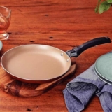 Panquequeira Tramontina Turim em Alumínio com Revestimento Interno e Externo em Antiaderente Starflon Max Vermelha 18 cm