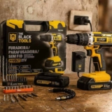 Parafusadeira Furadeira De Impacto The Black Tools Profissional TB-21PX 2 Baterias Com Maleta 60Hz Amarelo