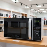 Micro-ondas Britânia Bmo23 De Preto 20l Branco