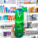 Gel de Limpeza Profunda, para Pele Mista a Oleosa, com Ácido Glicólico e Salicílico, Controla Oleosidade, Elimina Impurezas e Desobstrui Poros, Normaderm Vichy 300g