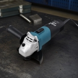Esmerilhadeira Nell Angular 500W 4 1/2″ (115mm) com Acessórios 4 Peças MB-TO035