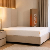 Colchão Queen Emma Basics 17 – 158x198cm – Espuma D28 17cm com Tecnologia Alemã, Embalado à Vácuo, Firmeza Ideal, Suporte Confortável