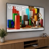 Smart TV Profissional 4K 65″ LG UHD 65AU801 Processador α7 AI Ger8 Super Upscaling Google Cast Alexa Integrado Controle AI Smart Magic WebOS 25