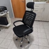 Cadeira Executiva Eike Mesh Zebra Alta Preta Giratória Ergonômica Com Reclinável