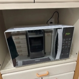 Micro-ondas Philco 28L Pintura Limpa Fácil PMO30E