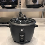 Panela elétrica multifuncional britânia Bpa07 500w Preto 60