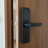 Fechadura Eletrônica Digital Bbg Smart Lock Biometria Preta