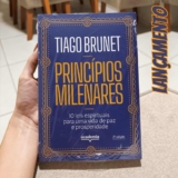 Princípios milenares: 10 leis espirituais para uma vida de paz e prosperidade Capa comum