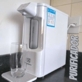 Purificador De Água Acqua Pure 4x com Filtro Electrolux 110v/220v Cor Branco