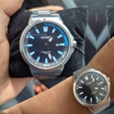 Relógio De Pulso Orient Mbss1196a Com Correia De Aço Cor Prateado Fundo Preto/azul