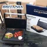 Sanduicheira e Grill Britânia 2 em 1 Bgr27i de 850W com Trava Inox 220V