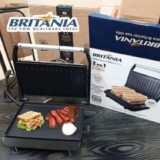 Sanduicheira e Grill Britânia 2 em 1 Bgr27i de 850W com Trava Inox 220V