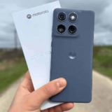 Smartphone Motorola Edge 60 Fusion 5g – 256gb 16gb (8gb Ram+8gb Ram Boost) 50mp Sony Ai Camera Ip68 Nfc – Cinza Vegan Leather