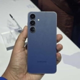 Smartphone Samsung Galaxy S25 FE 128GB 5G 8GB RAM 6,7″ Câm. Tripla + Selfie 12MP