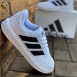 Tênis Adidas Courtblock