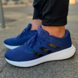 Tênis Adidas Response Runner