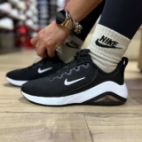 Tênis Nike Air Zoom Bella 7 Feminino
