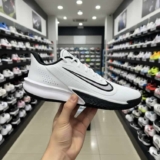 Tênis Nike Precision 7